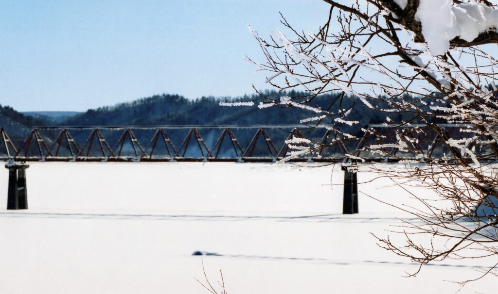 雪の三弦橋　