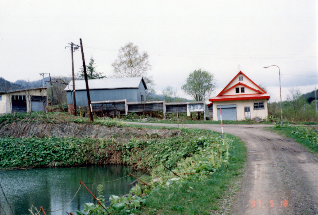 1997年の街歩き　大夕張炭山駅　駅前